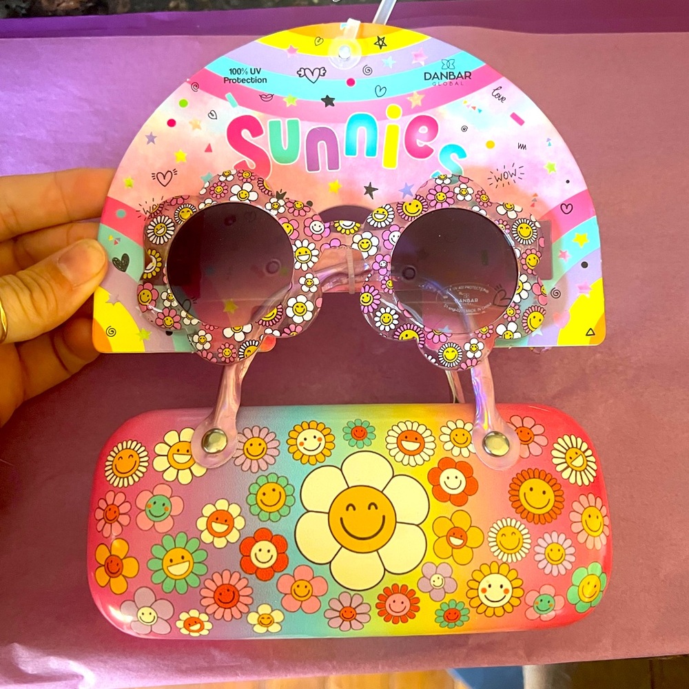 🩷Colorful kids Flower Sunglasses with Case